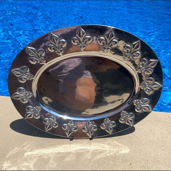 Mariposa Fleur de Lys Oval Serving Platter - Picture 7 of 9